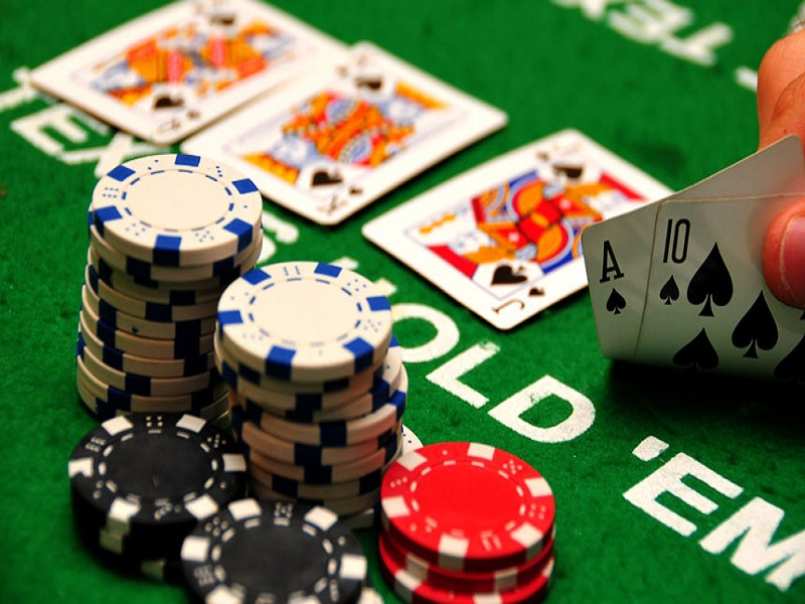  Sai lầm khi Bluff trong Poker là gì?  